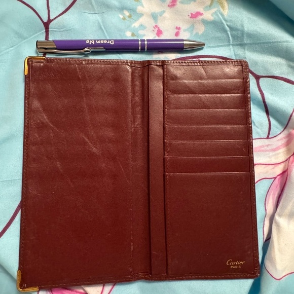 Elegant Cartier Brown Leather Wallet - Picture 2 of 6